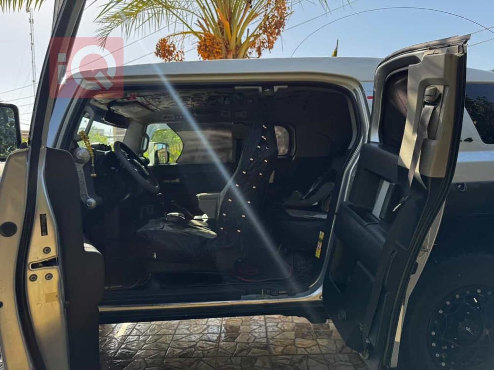 تويوتا إف جي كروزر